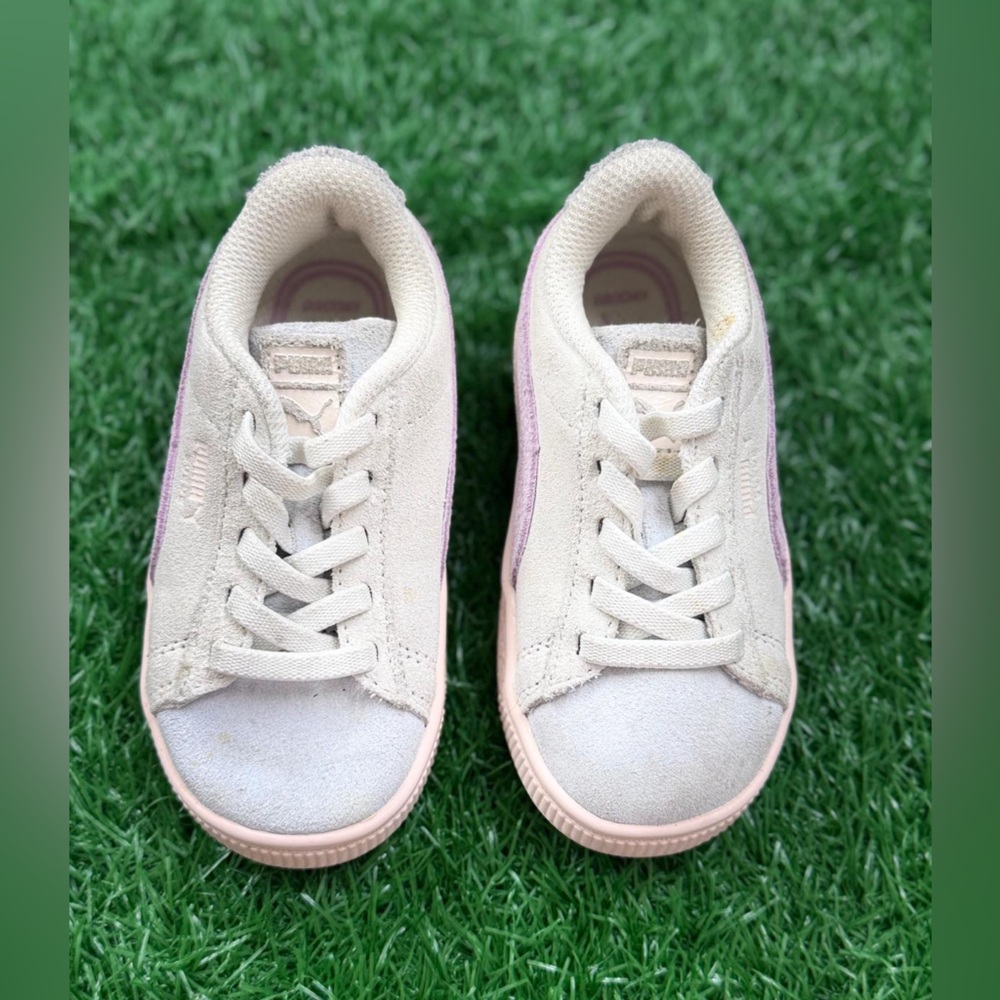 Suede Easter
Toddler's Alternate Closure Sneakers Size 7C‎